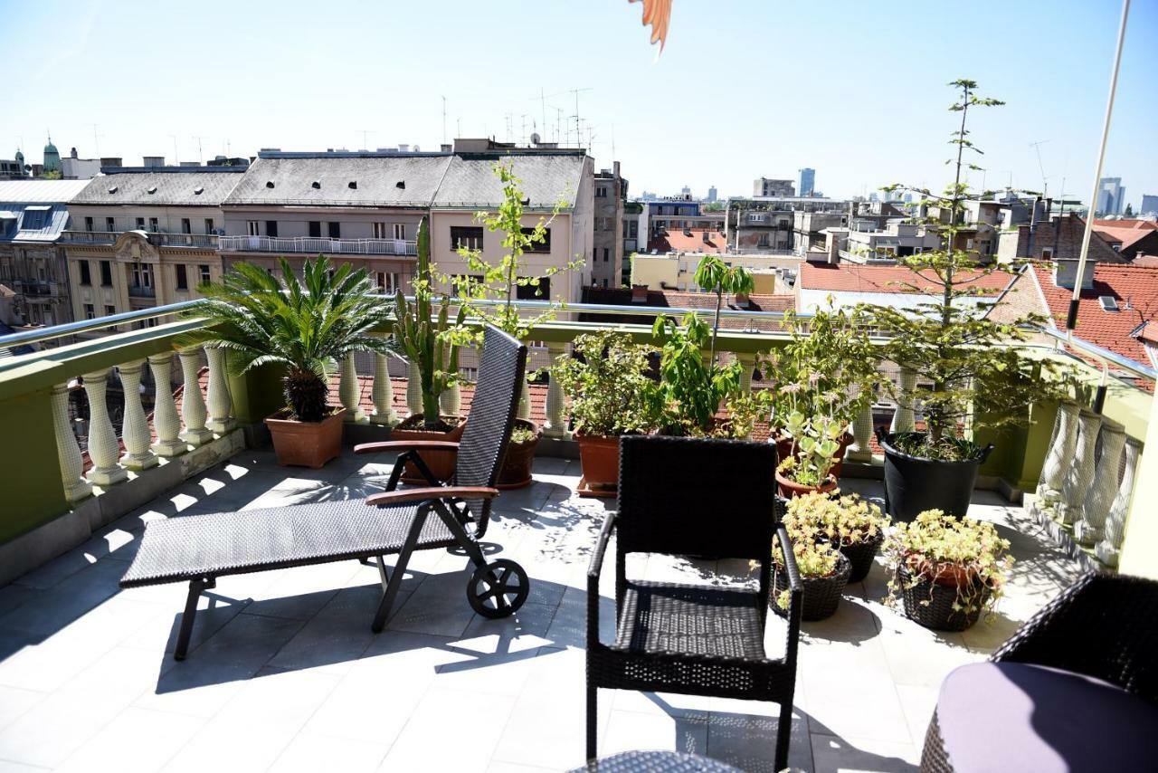 Rooftops Apartment